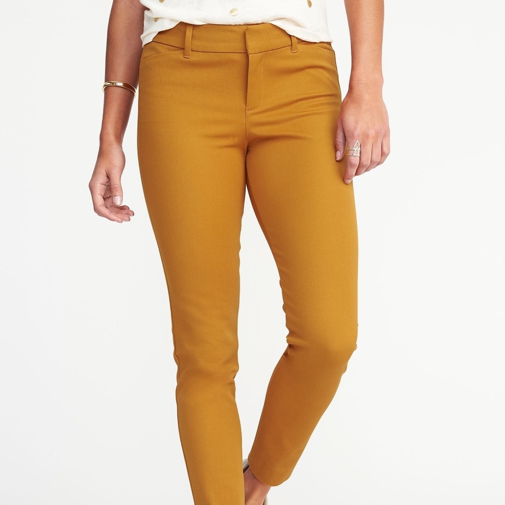 Old Navy Pixie Ankle Pants